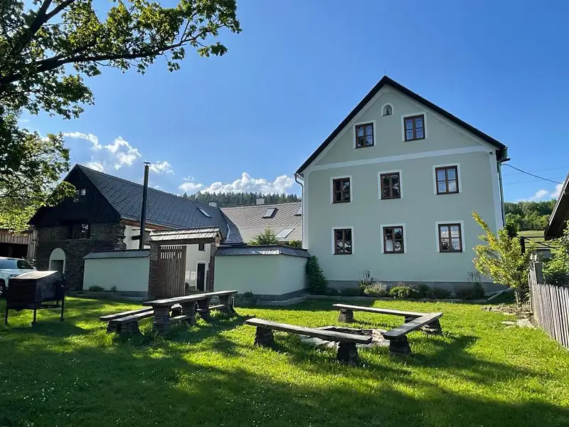 Prodej rodinného domu 472 m², pozemek 19274 m², Malšín – náhled fotky 1