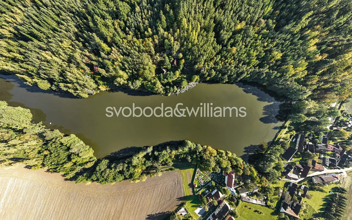 Prodej rybníku (vodní plochy) 70499 m²