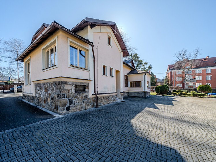 Haus zum Kauf, 400 m² (25 von 29)