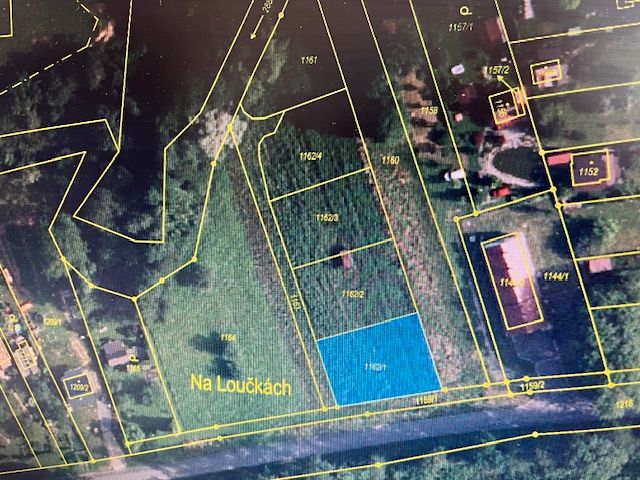 Prodej stavebního pozemku 492 m² – fotografie 2