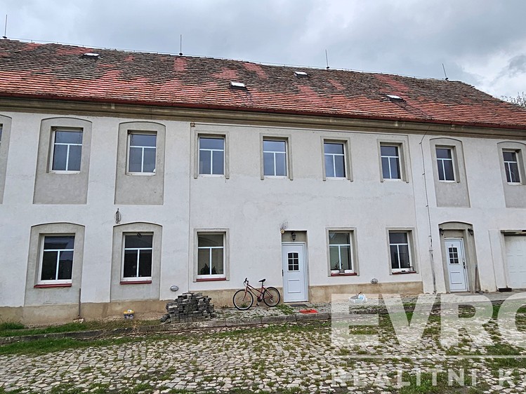 Prodej komerčního prostoru, 1 180 m² (15 z 17)