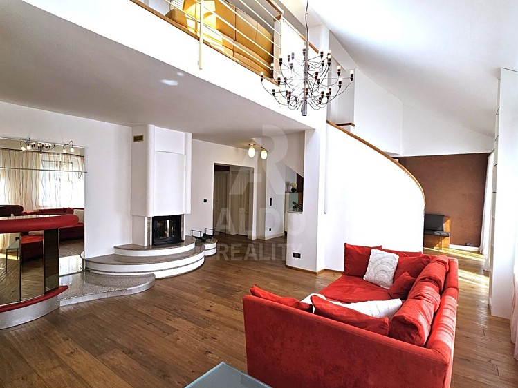 Wohnung atypical zum Kauf, 255 m² (1 von 26)