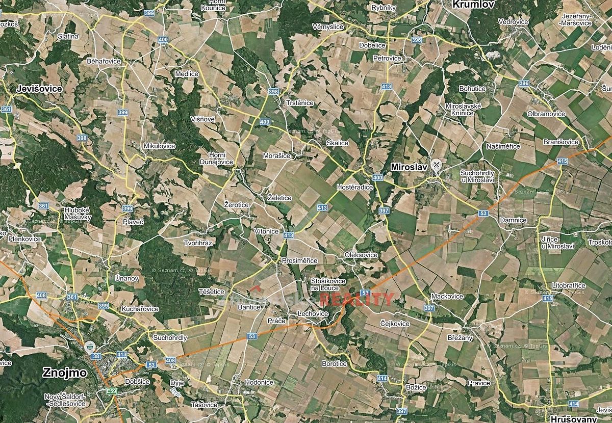 Prodej komerční nemovitosti 2300 m²