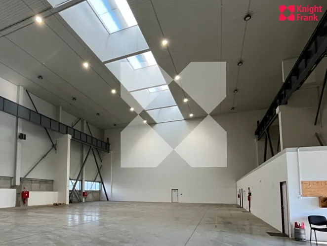 Pronájem skladového prostoru 1890 m²