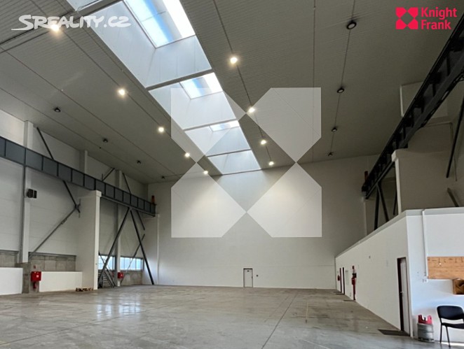 Pronájem skladového prostoru 1 890 m², Plzeň