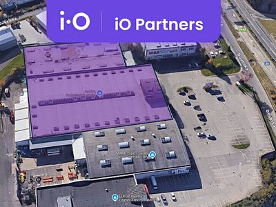 Pronájem skladového prostoru 2058 m²