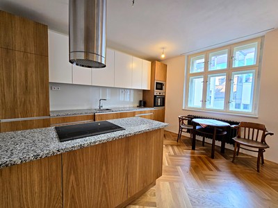 Pronájem bytu 2+kk 100 m² (Podkrovní)