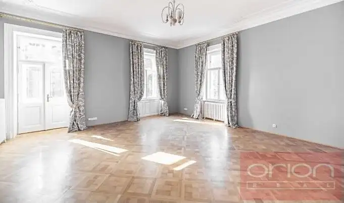 Pronájem rodinného domu 827 m², pozemek 8770 m², Praha – náhled fotky 2