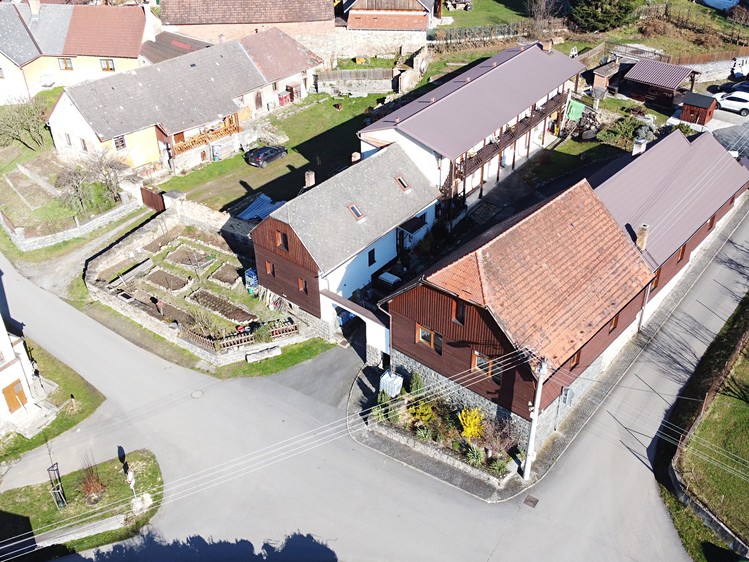 Prodej komerčního prostoru, 869 m² (27 z 30)