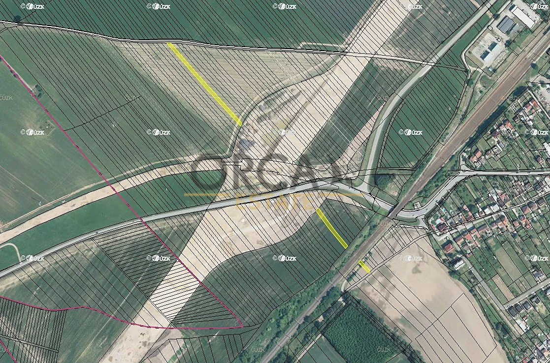 Prodej podílu 2/4 pole 1197 m²