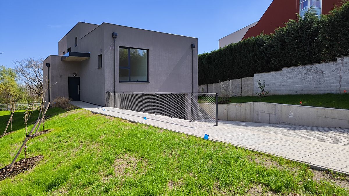 Prodej vily 391 m², pozemek 1191 m² – fotografie 2