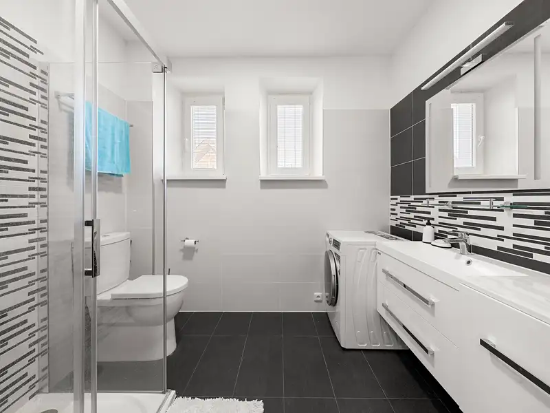 Prodej rodinného domu 243 m², pozemek 907 m², Kuřim – náhled fotky 2
