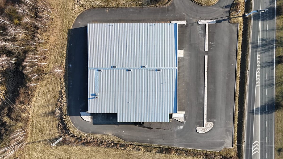 Pronájem výrobní haly, prostoru 2435 m² – fotografie 3