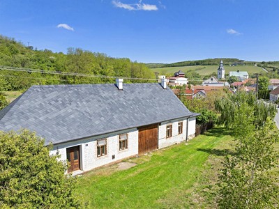 Prodej  rodinného domu 200 m², pozemek 2 000 m² — photo 2