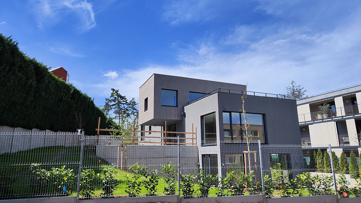 Prodej vily 391 m², pozemek 1191 m²