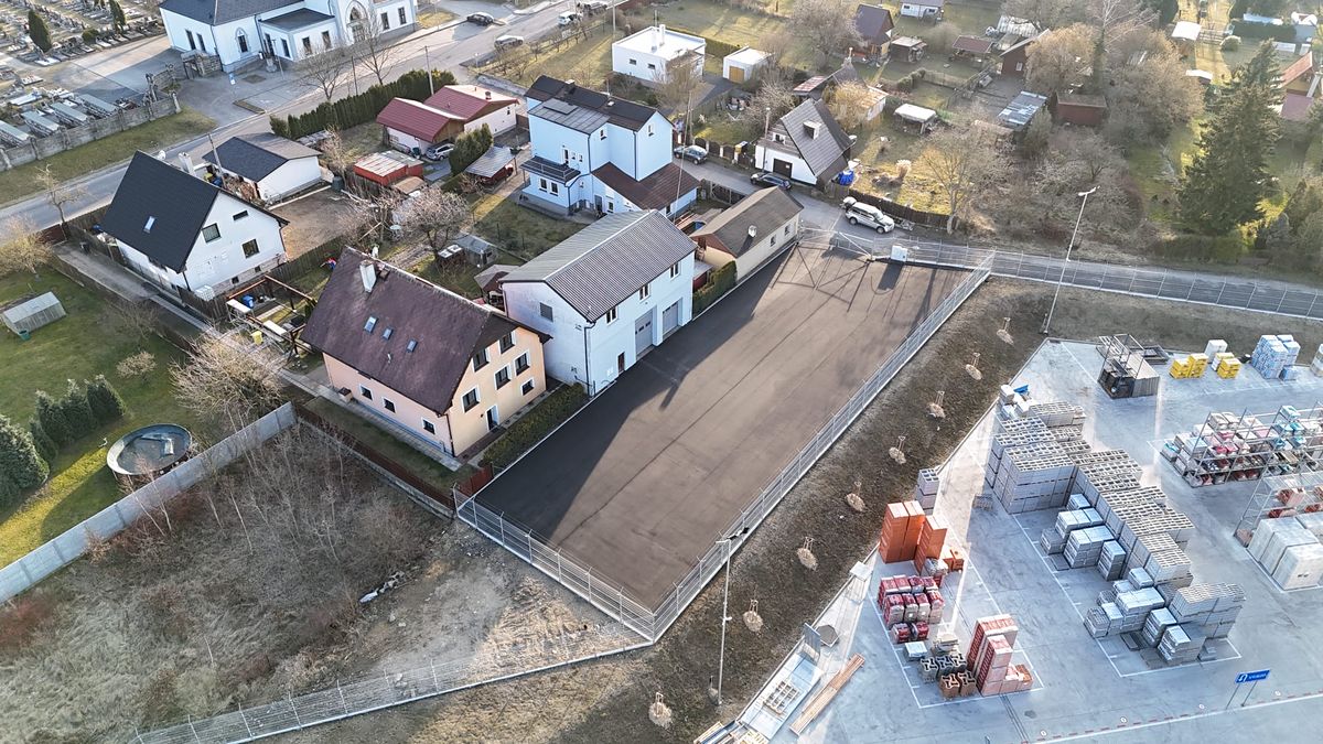 Prodej komerční nemovitosti 210 m² – fotografie 3
