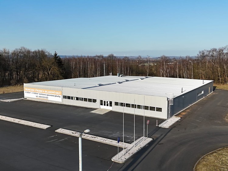 Gewerbefläche zur Miete, 2.435 m² (1 von 15)