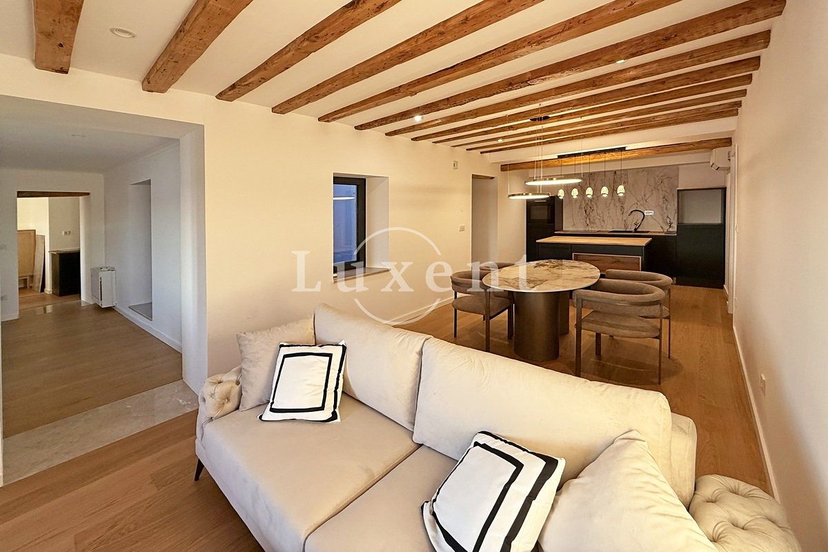 Prodej bytu 5+kk 155 m², Šibenik – fotka 1 z 3