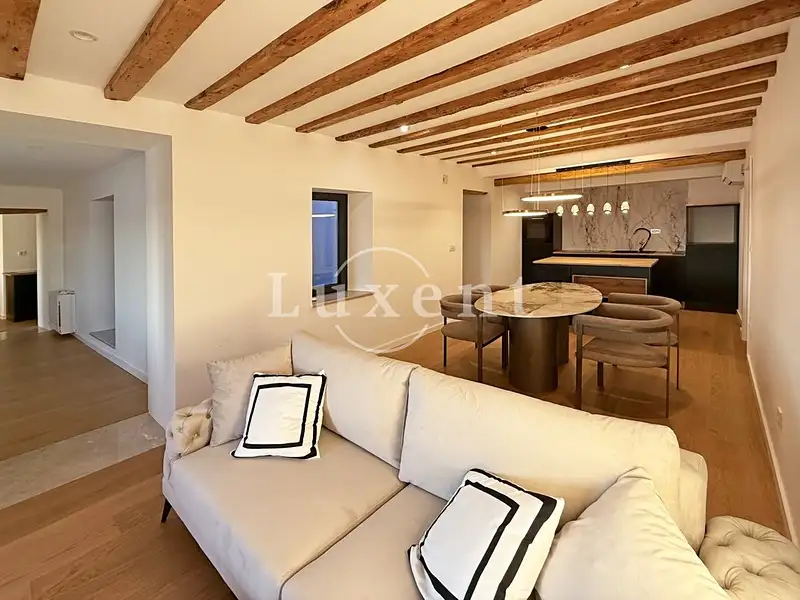 Prodej bytu 5+kk 155 m², Šibenik – náhled fotky 1