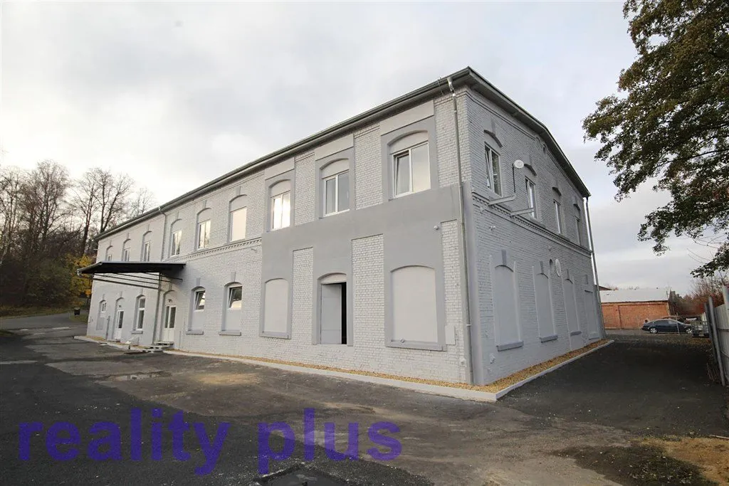 Pronájem skladového prostoru 450 m²