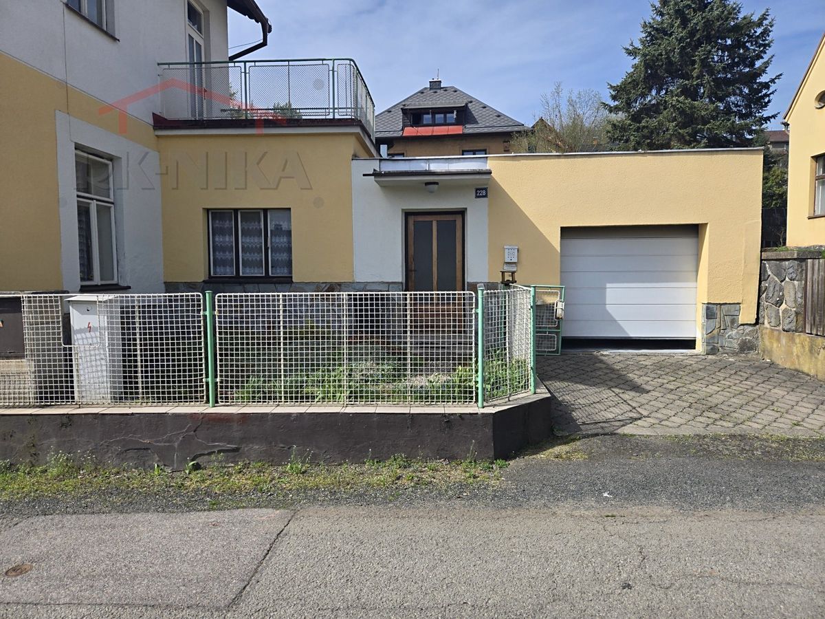 Prodej rodinného domu 183 m², pozemek 484 m² – fotografie 3