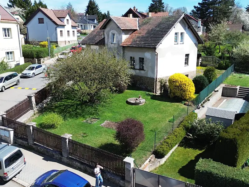 Prodej rodinného domu 161 m², pozemek 625 m², Velké Popovice – náhled fotky 1
