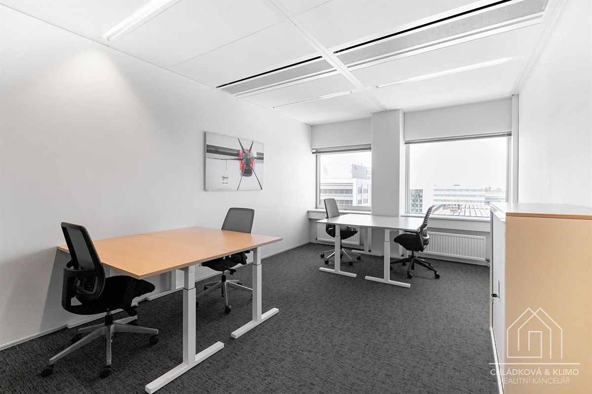 Prodej kanceláře 2000 m² – fotografie 3