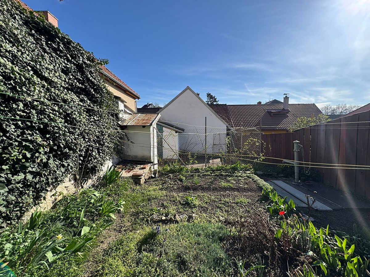 Prodej rodinného domu 80 m², pozemek 214 m² – fotografie 2