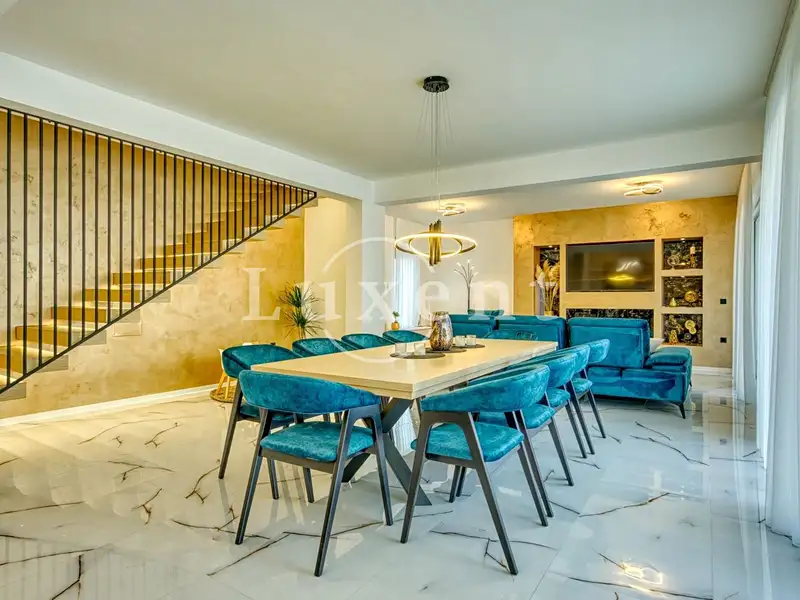 Prodej vily 234 m², pozemek 761 m², Zadar – náhled fotky 3