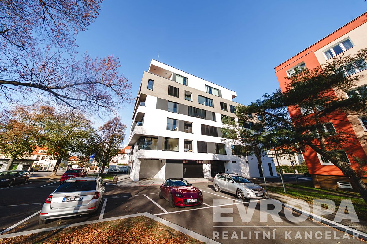 Prodej obchodního prostoru 103 m² – fotografie 4