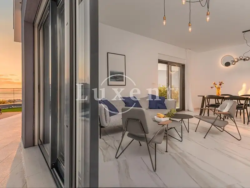 Prodej vily 320 m², pozemek 975 m², Split – náhled fotky 3