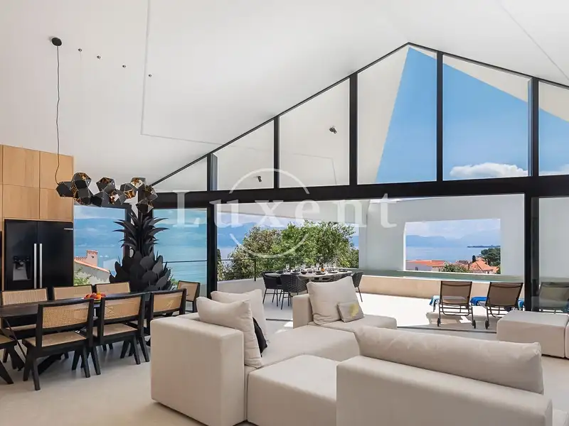 Prodej vily 250 m², pozemek 500 m², Bol – náhled fotky 3
