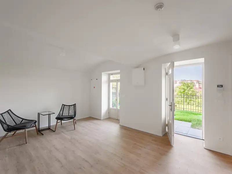 Prodej bytu 1+kk 34 m², Praha – náhled fotky 1