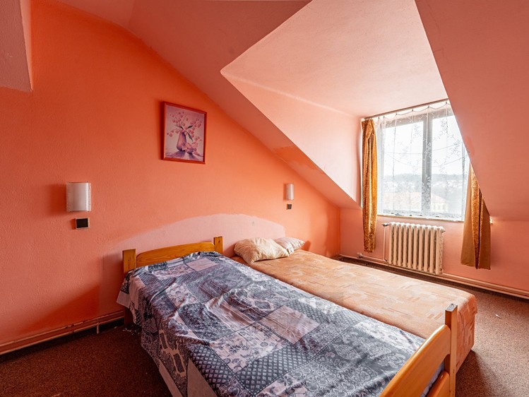 Комерційне приміщення на продаж, 1 104 м² (13 з 32)