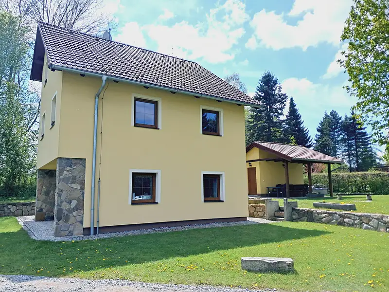 Prodej rodinného domu 160 m², pozemek 638 m², Horní Planá – náhled fotky 3
