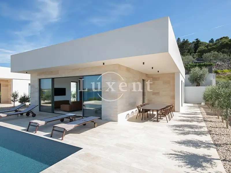 Prodej vily 130 m², pozemek 504 m², Tkon – náhled fotky 1