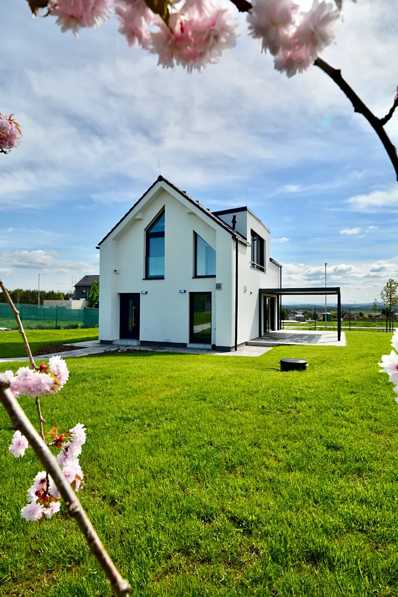 Prodej rodinného domu 95 m², pozemek 949 m²
