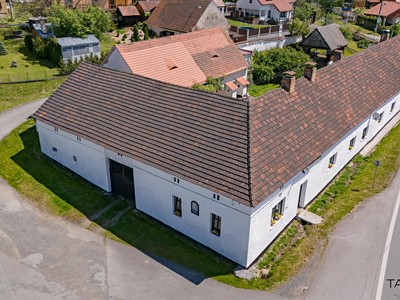 Prodej  vícegeneračního domu 280 m², pozemek 2 260 m²