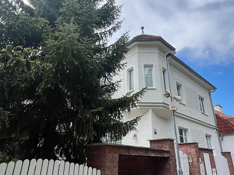 Prodej vily 267 m², pozemek 621 m², Dubí – náhled fotky 3
