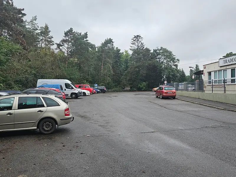 Prodej pozemku 1395 m², Praha – náhled fotky 1