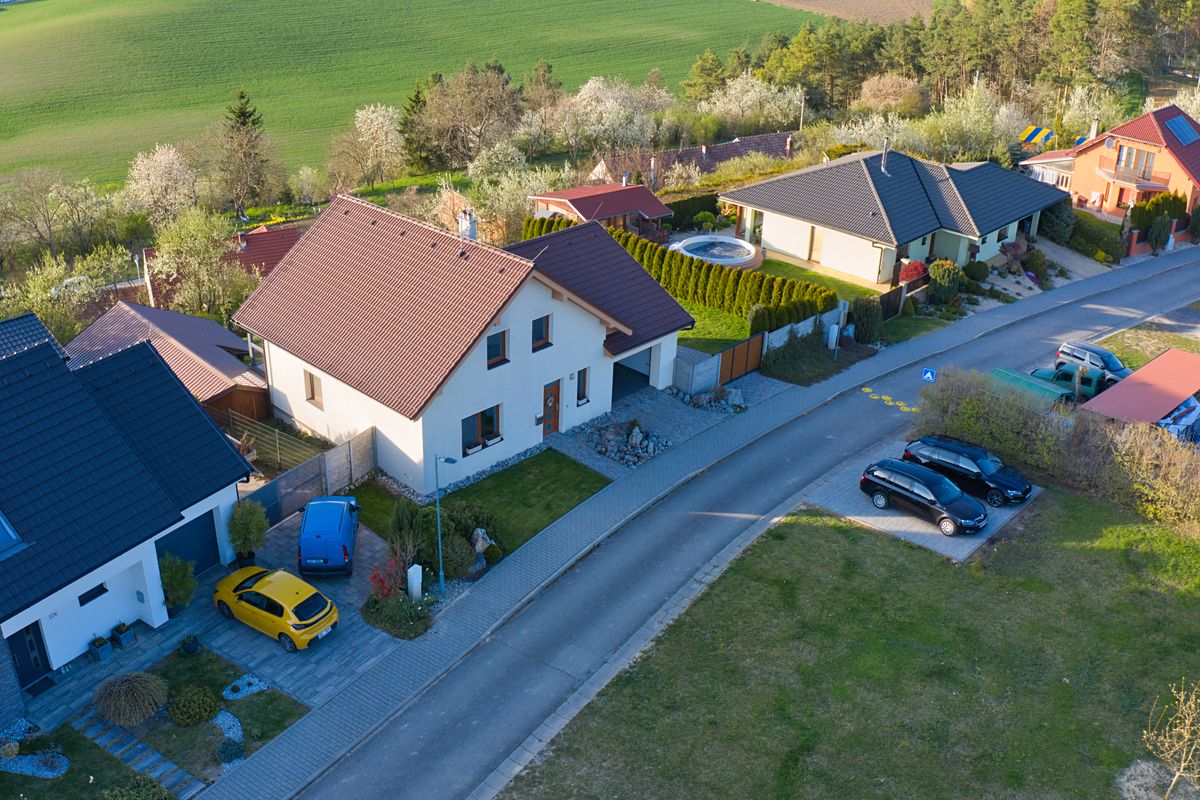 Prodej rodinného domu 129 m², pozemek 1337 m² – fotografie 4