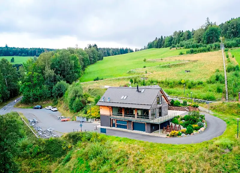 Prodej chaty 511 m², pozemek 990 m², Vrbno pod Pradědem – náhled fotky 2