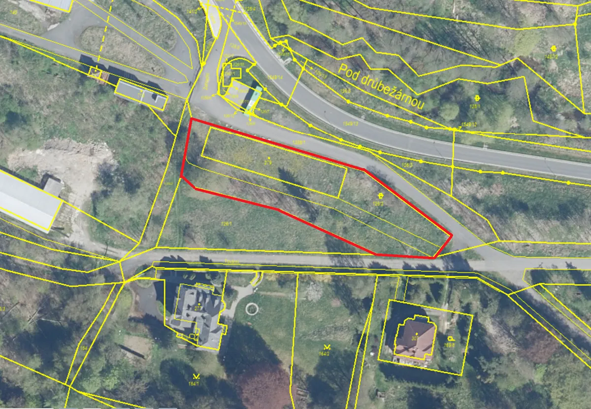 Prodej stavebního pozemku 2567 m²