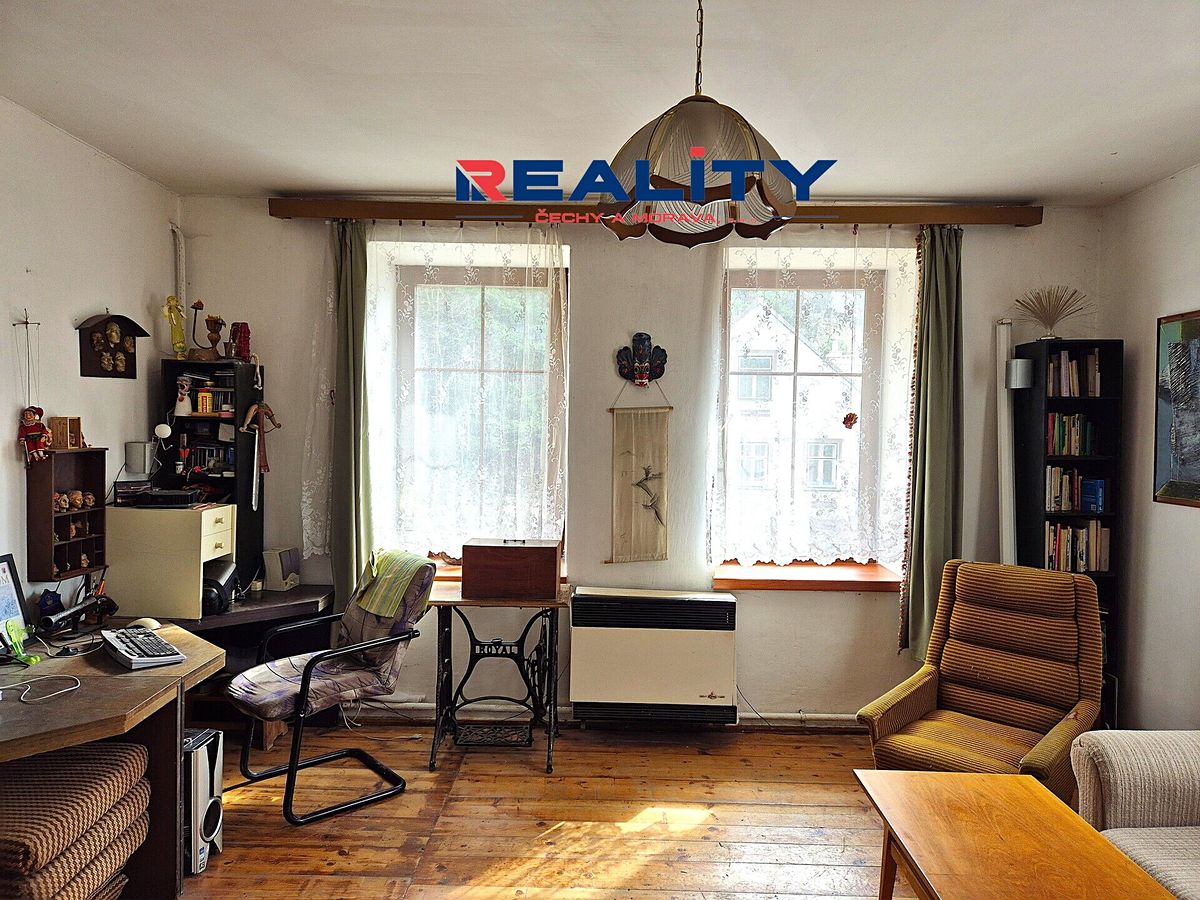 Prodej rodinného domu 130 m², pozemek 670 m² – fotografie 3