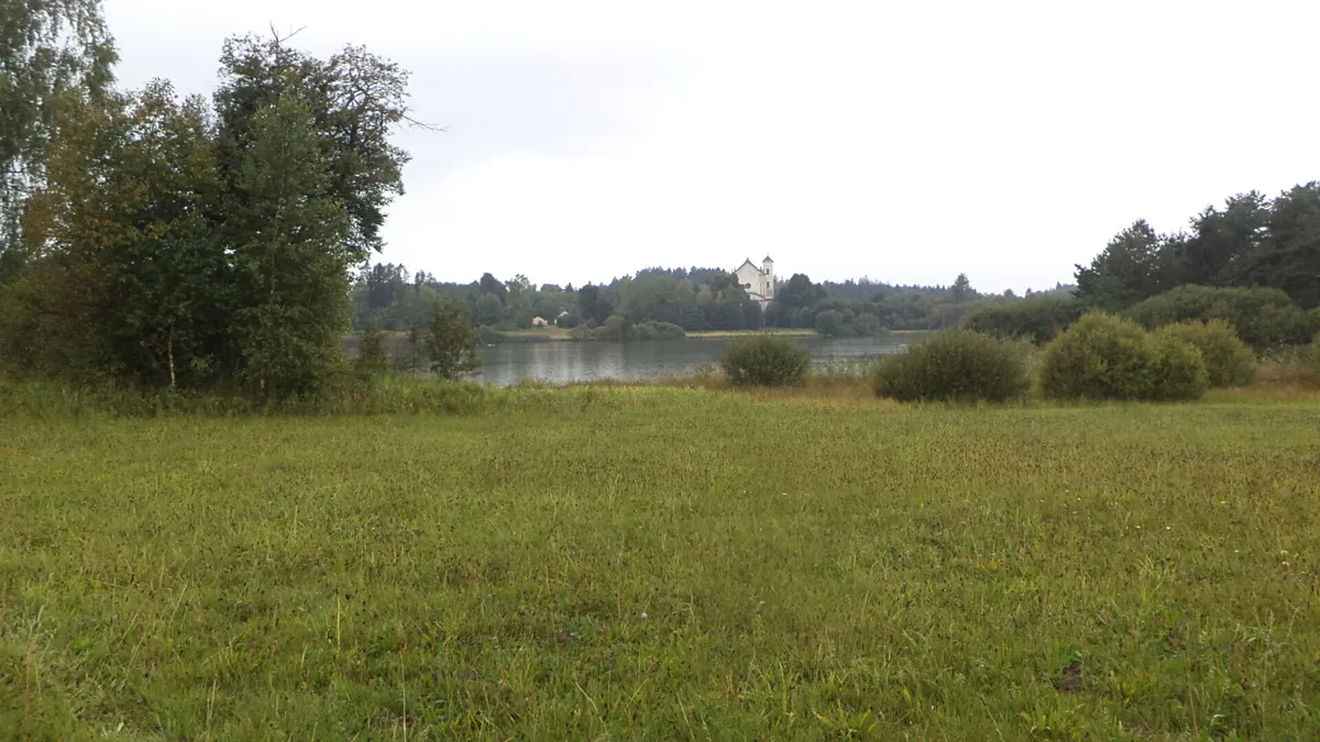 Prodej pozemku 2593 m²