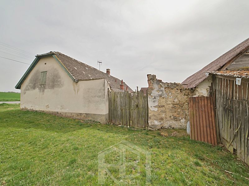 Prodej rodinného domu 94 m², pozemek 1722 m² – fotografie 4