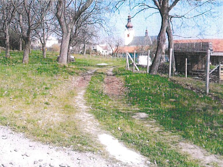 Grundstück zum Kauf, 136 m² (2 von 7)