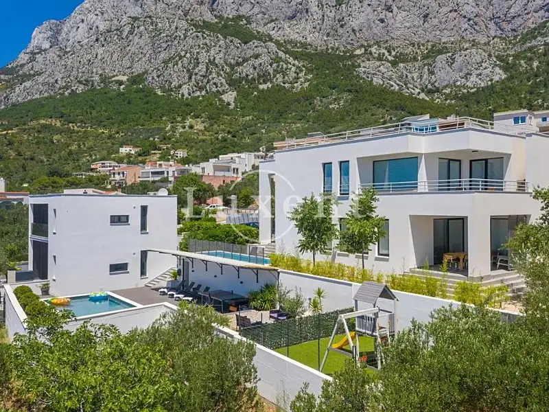 Prodej vily 150 m², pozemek 416 m², Makarska – náhled fotky 1