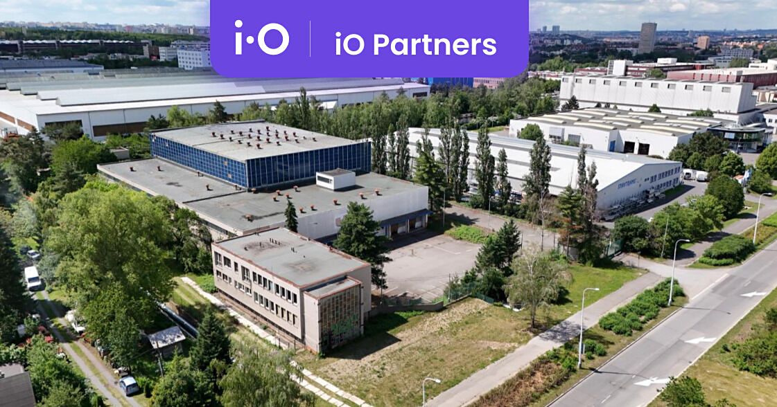 Pronájem skladového prostoru 1200 m²