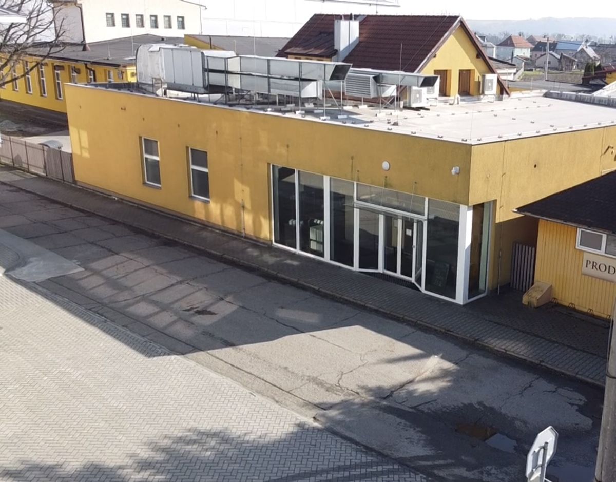 Prodej obchodního prostoru 420 m²